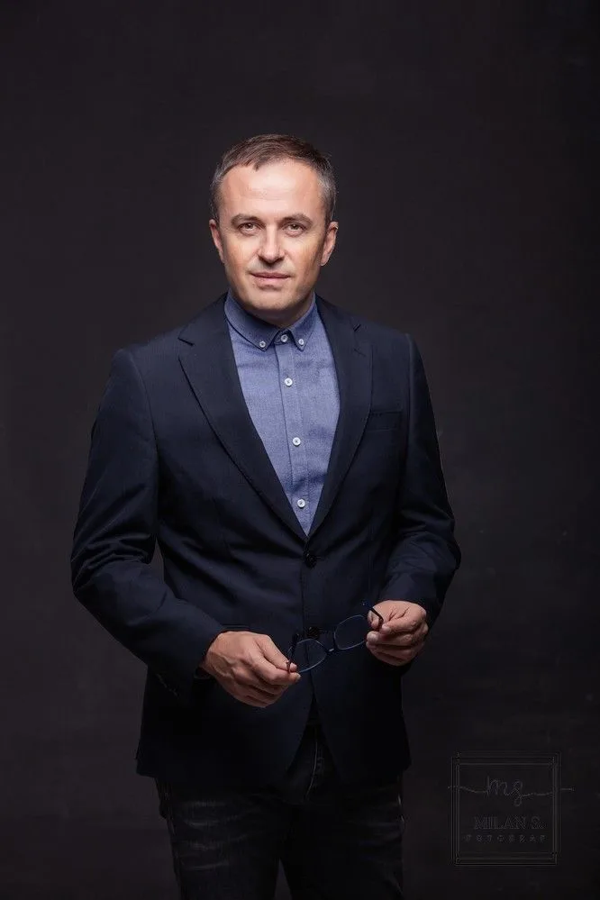 primer fotografije za naslovnu stranu knjige