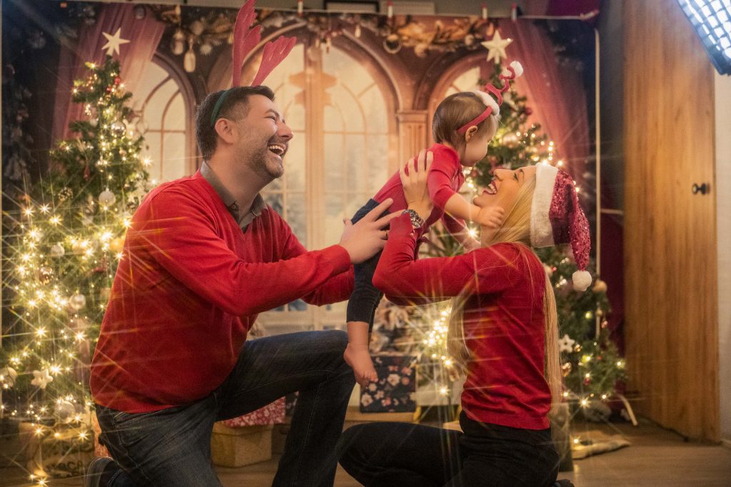 Porodicno novogodisnje fotografisanje u foto studiju u Novom Sad